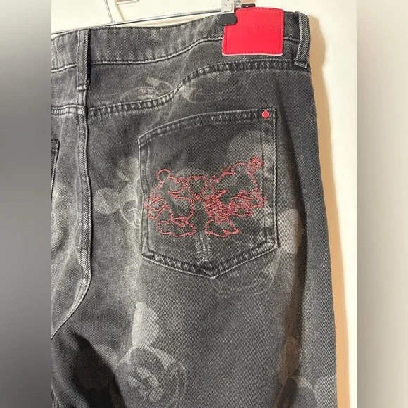 Desigual Women's Black Mickey Mouse Print Jeans Straight Leg Raw Hem SZ 34